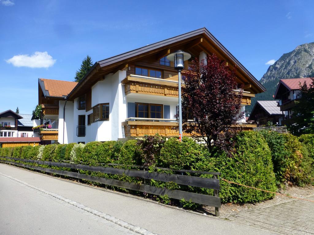 Boutiqueferienwohnung Schnapshaeusel Oberstdorf Ruang foto